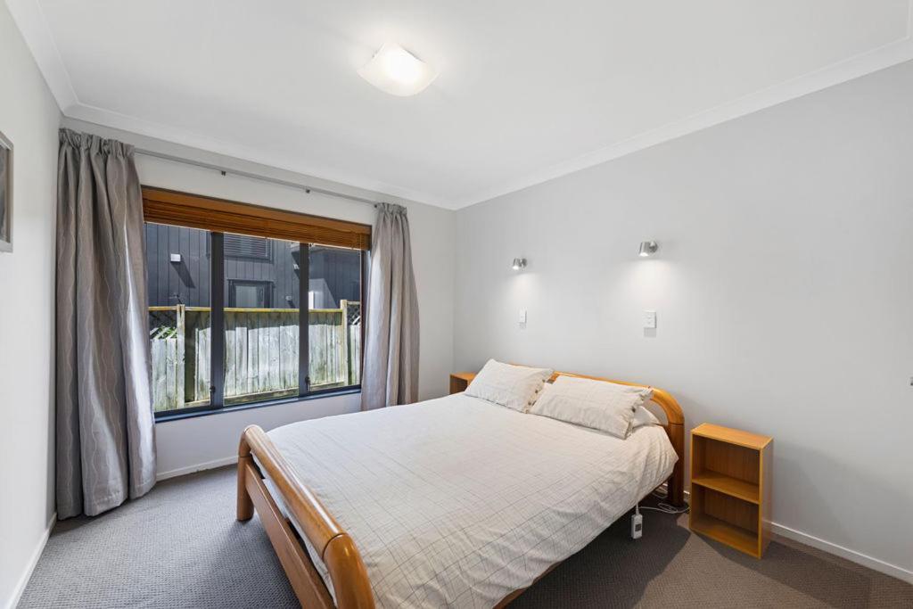 The Sandcastle - Papamoa Holiday Apartment ภายนอก รูปภาพ